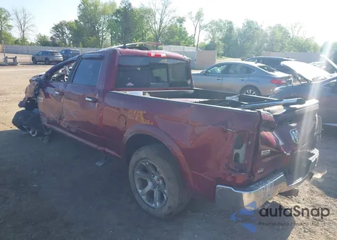 2017 Ram 1500 Laramie 4X4 6'4 Box из США, поврежденный, VIN 1C6RR7VT1HS844497